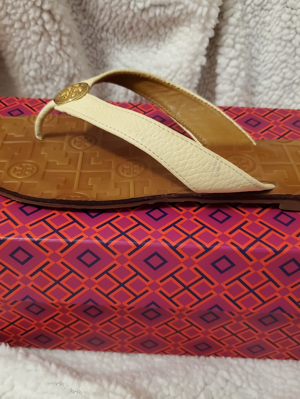 Tory Burch Women’s Cream Thora Thong Sandals - Picture 2 of 5